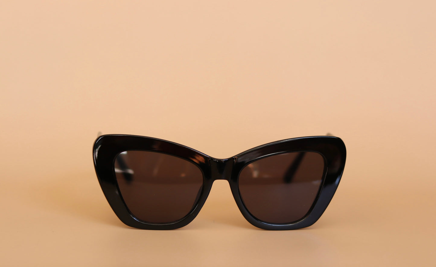 SUNGLASSES : 03