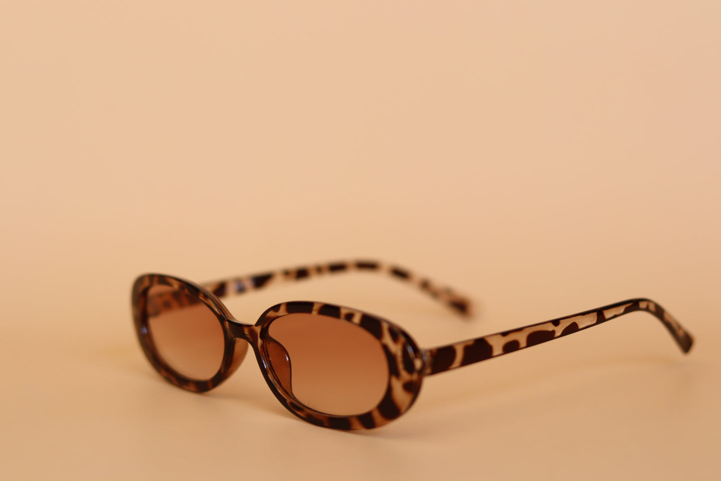 SUNGLASSES : 006