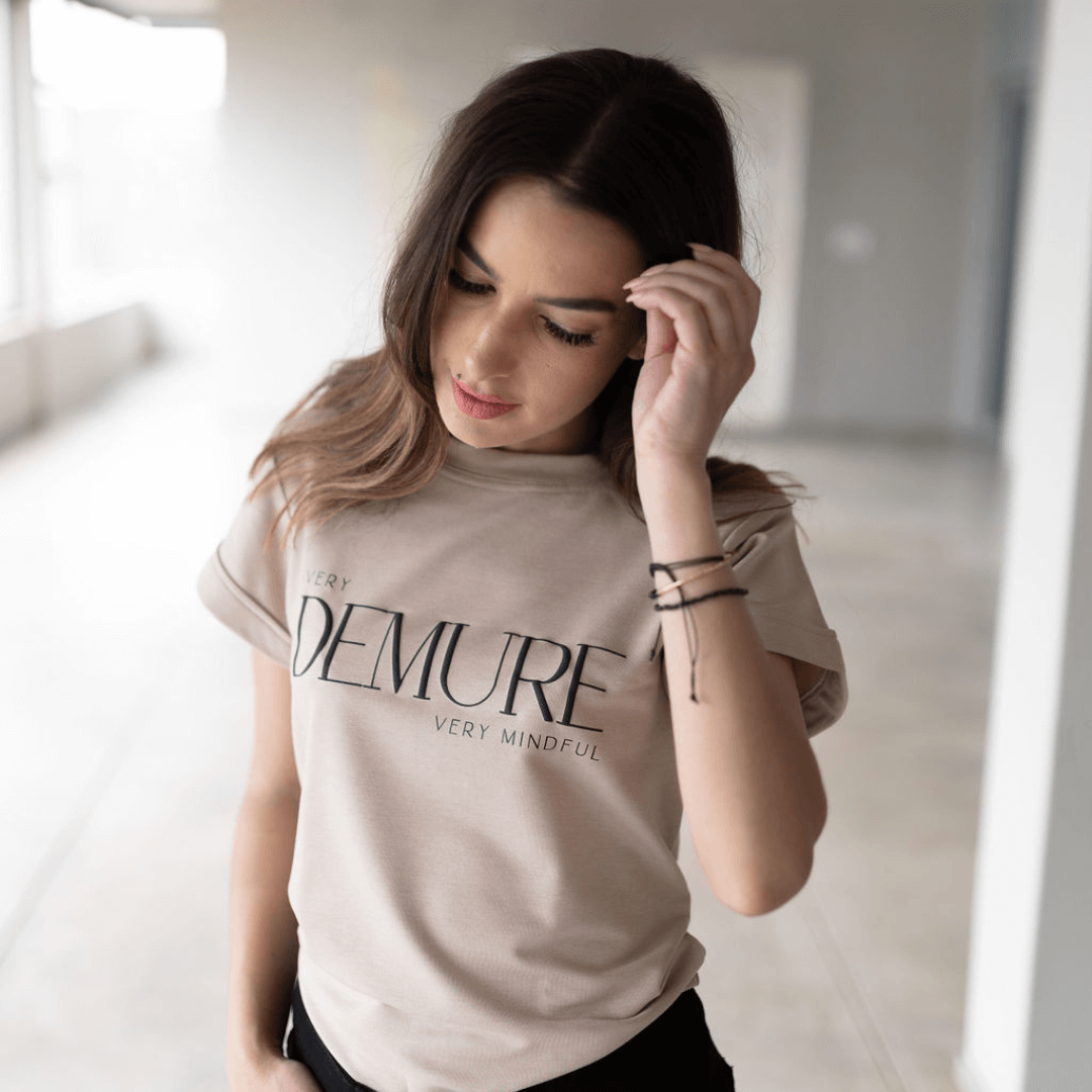 savannah t-shirt very comfortable tight fit shirt with a very DEMURE very mindful  print graphic tshirt-tshirt-lynne