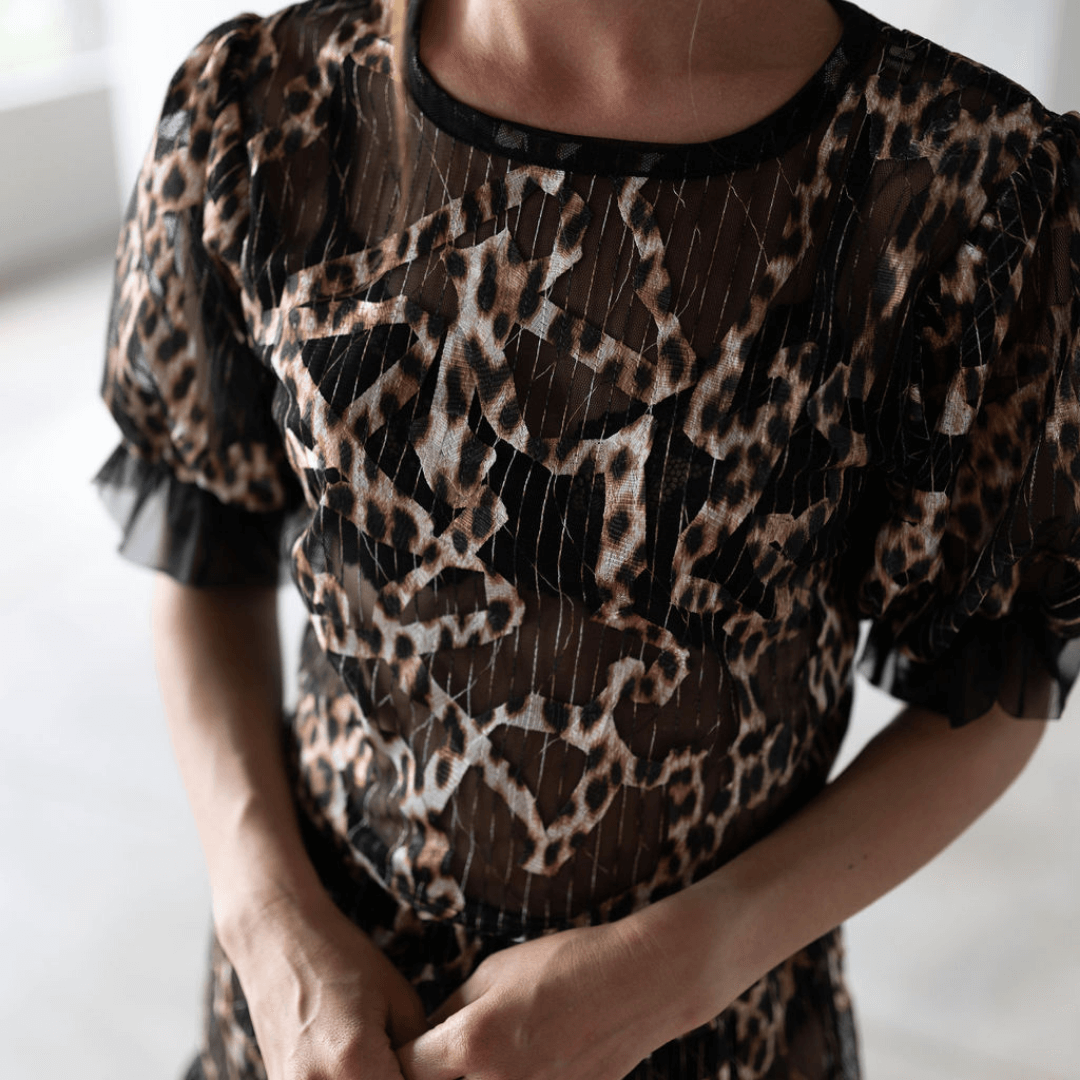 Black and leopard print iris dress mesh dress and detailed sleeve-dress-lynne