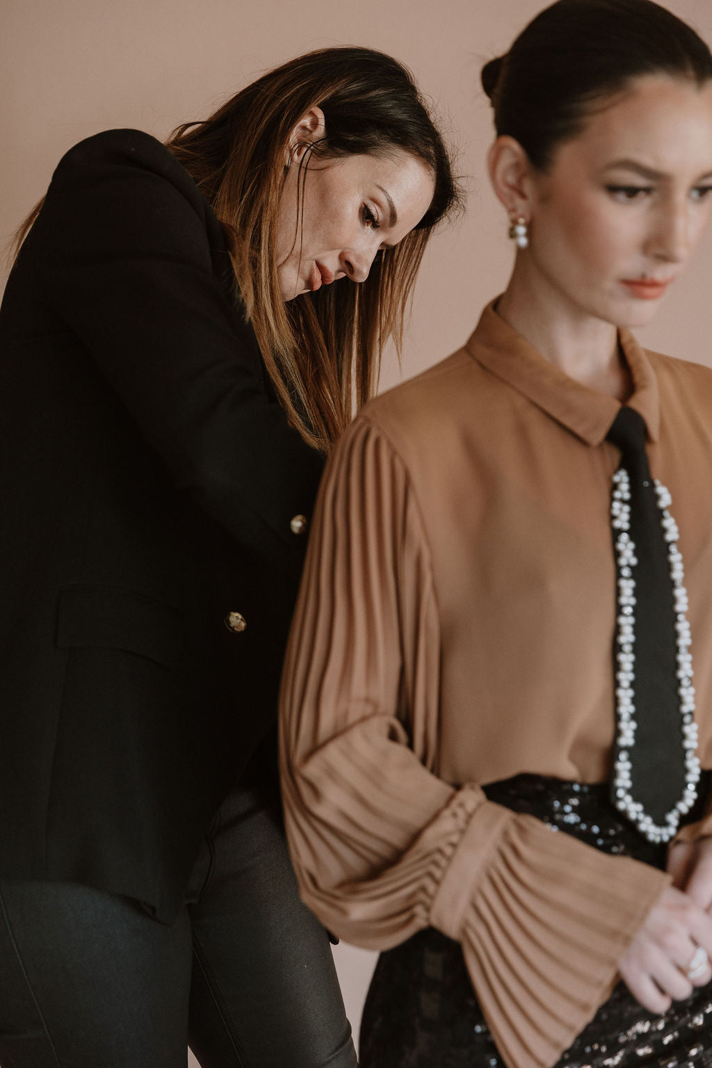 Collar Accessory : Pearl Tie