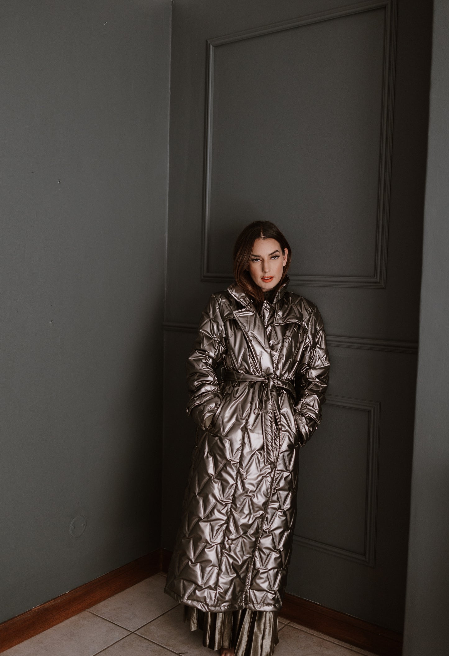 THE KYRA : Trench Coat Metallic