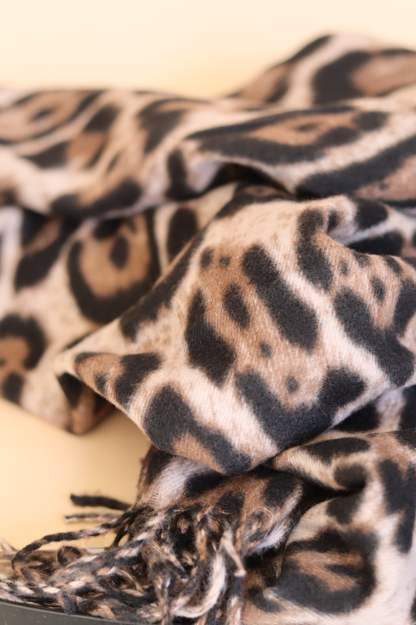 WINTER SCARF : Cashmere Leopard Print Brown