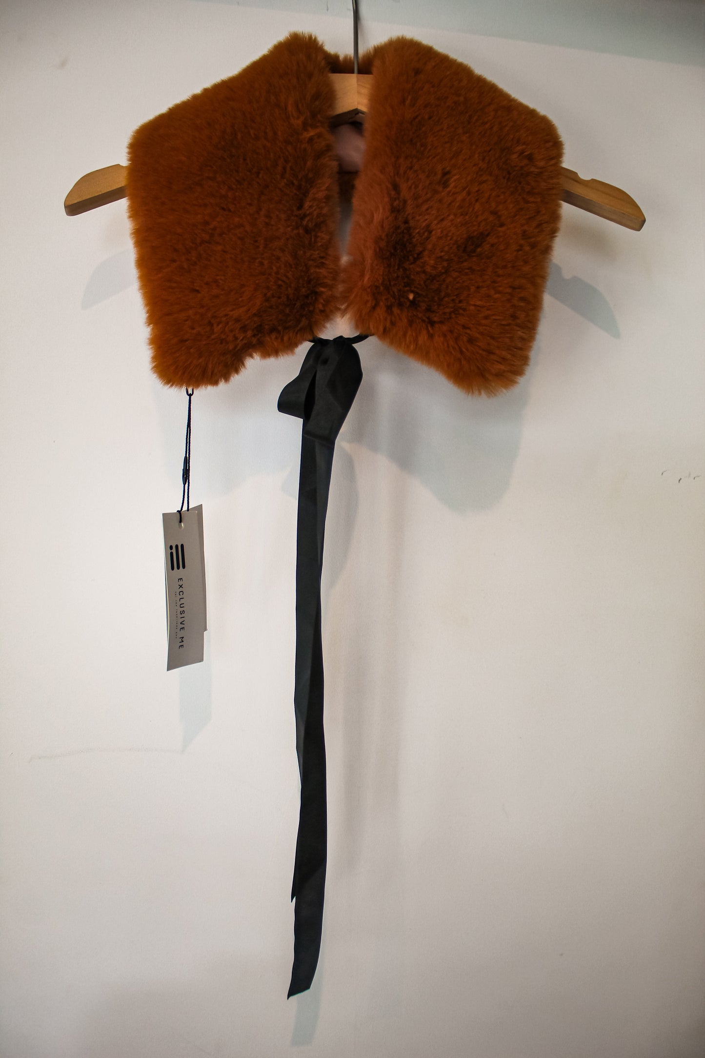 NECK COLLAR PIECE : FAUX FUR