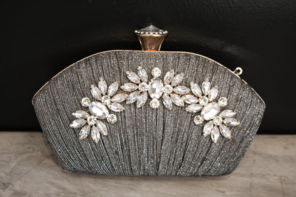 CLUTCH : 003