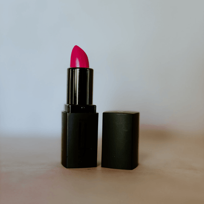 Lynné matte lipstick famous a deep pink colour which is long lasting-lipstick-lynne