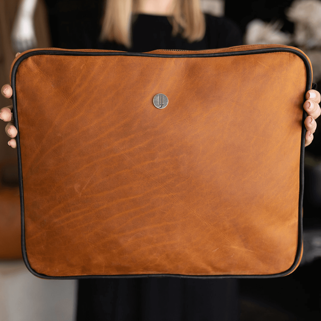 genuine leather pattern design for a laptop bag standard-lynne