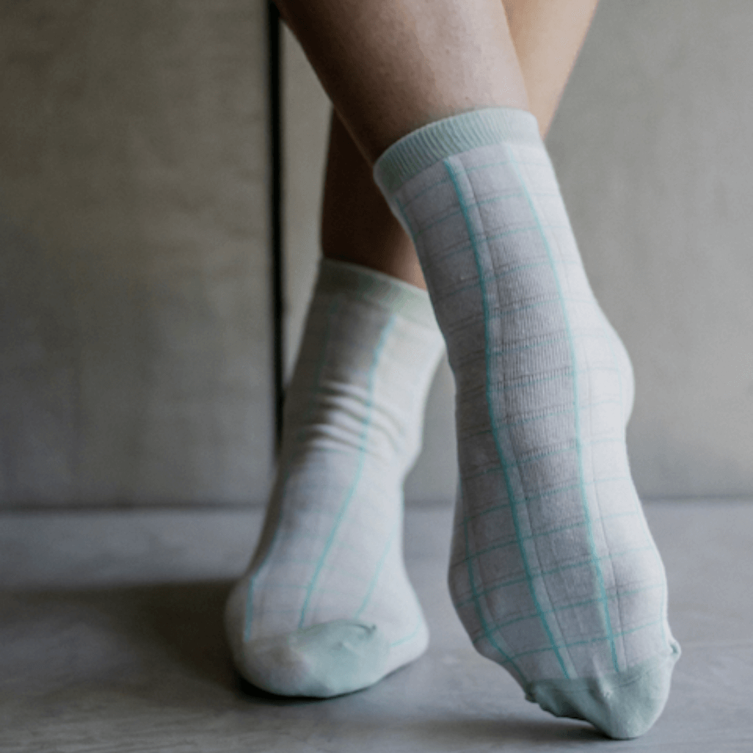 socks white blue detailed comfortable ankle socks-socks-lynne_4