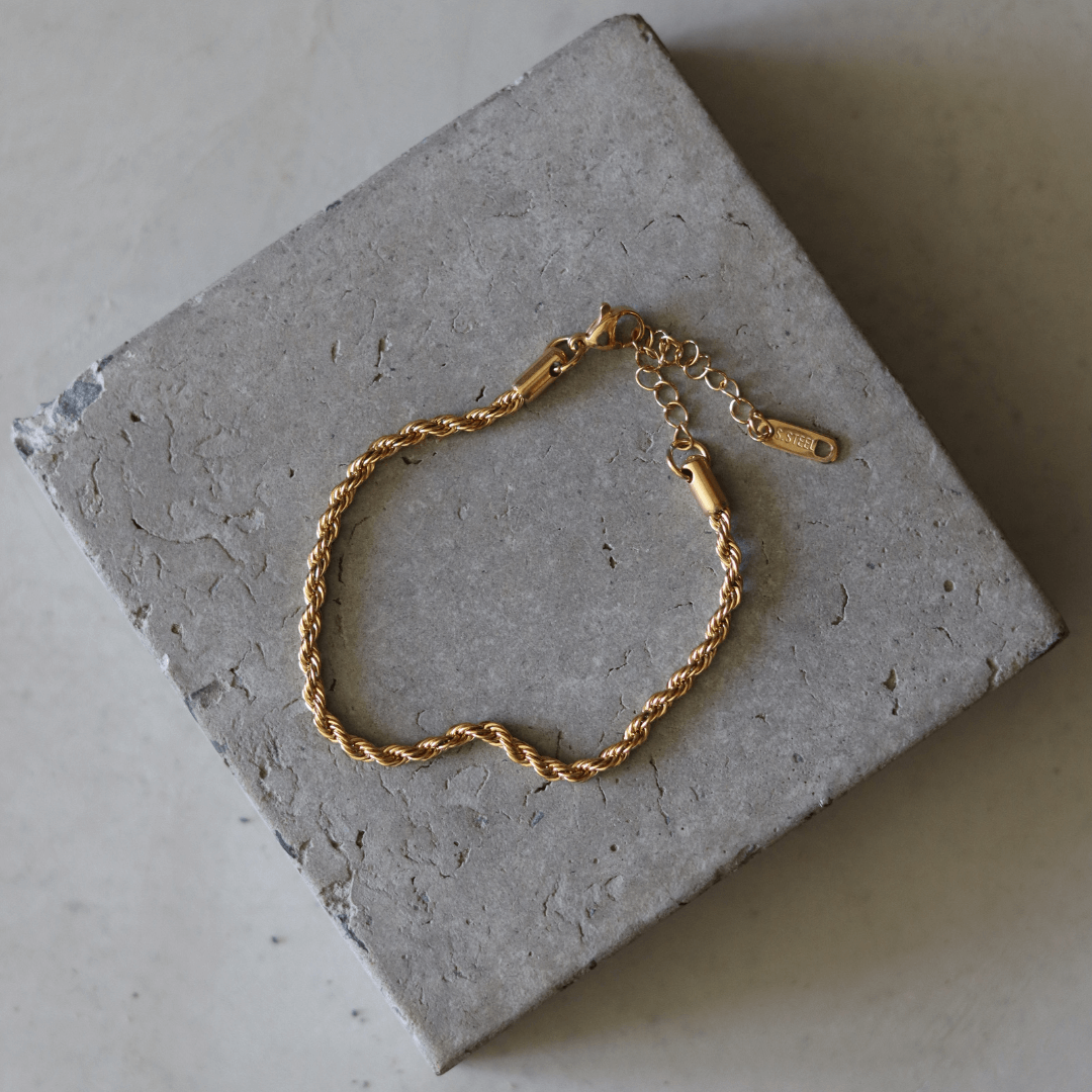 stainless steel detail gold bracelet-stainless_steel-lynne_2